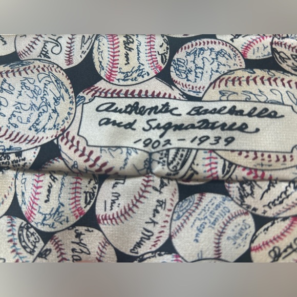 100% silk Baseball signature tie - Picture 3 of 3